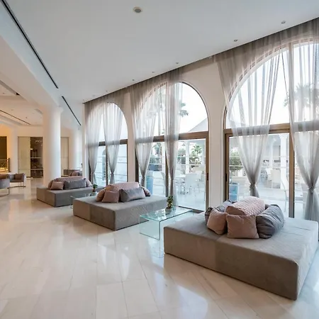 Üdülőközpont Golden Coast 4*